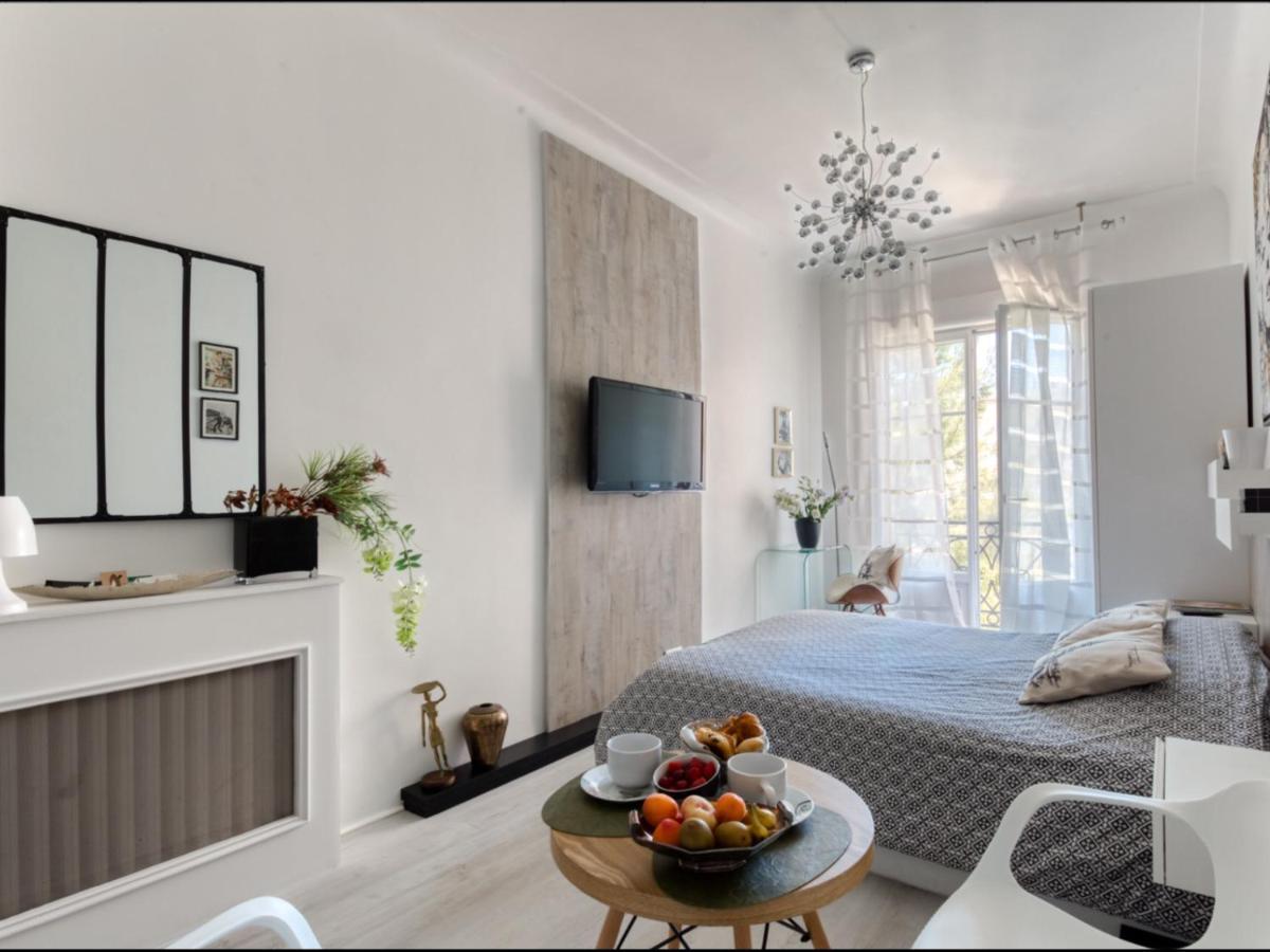 La Croisette - Superbe Studio Au Mythique Palais Miramar Cannes Exterior photo